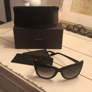 Tom Ford Lana Sunglasses (black)
